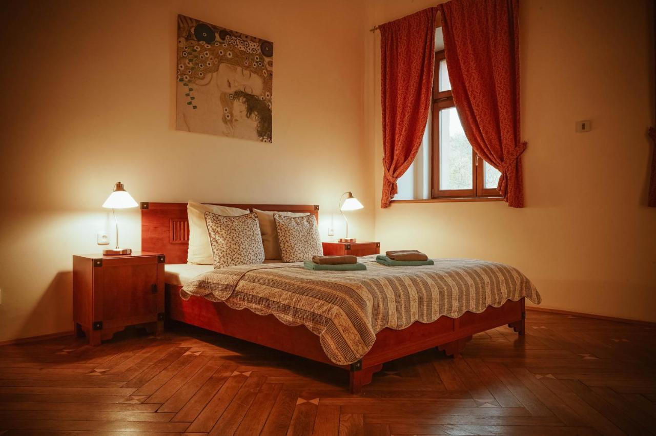 Hotel Stein Elbogen Loket Exterior photo